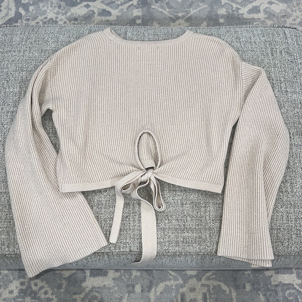 Cropped Sweater - Picture 2 of 2